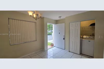 9092 NW 40th St #4, Coral Springs, FL 33065 - Photo 3