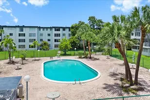 447 NE 195th St, Miami, FL 33179 - Photo 15