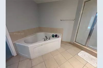 16699 Collins Ave #1202, Sunny Isles Beach, FL 33160 - Photo 17