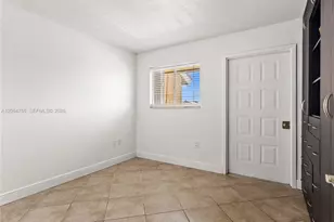 560 NW 82nd Pl, Miami, FL 33126 - Photo 9