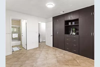 560 NW 82nd Pl #306, Miami, FL 33126 - Photo 21