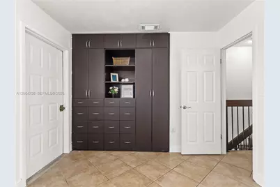 560 NW 82nd Pl #306, Miami, FL 33126 - Photo 29