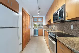10230 Collins Ave, Bal Harbour, FL 33154 - Photo 17