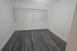 7435 Byron Ave, Miami Beach, FL 33141 - Photo 11