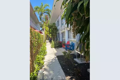 7435 Byron Ave #5, Miami Beach, FL 33141 - Photo 19