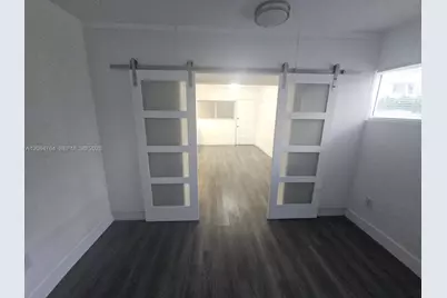 7435 Byron Ave #5, Miami Beach, FL 33141 - Photo 5