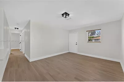 1583 NE 152nd St, North Miami Beach, FL 33162 - Photo 9