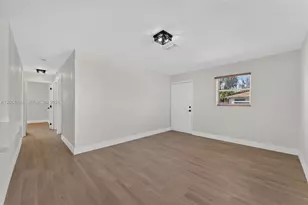 1583 NE 152nd St, North Miami Beach, FL 33162 - Photo 9