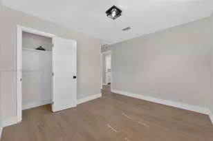 1583 NE 152nd St, North Miami Beach, FL 33162 - Photo 23