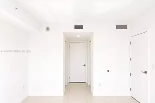 5300 E Paseo Blvd, Doral, FL 33166 - Photo 7