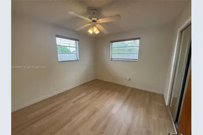 648 E 40th St, Hialeah, FL 33013 - Photo 19
