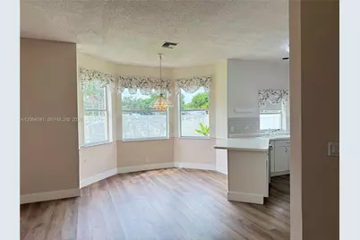 18414 NW 9th St, Pembroke Pines, FL 33029 - Photo 7