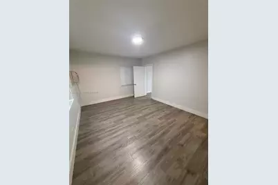 345 85th St #8, Miami Beach, FL 33141 - Photo 3