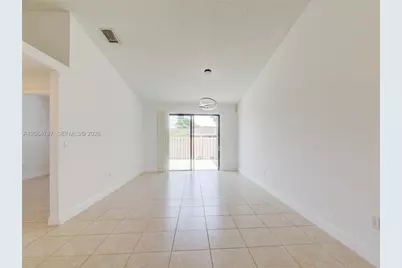 6707 NW 193rd Ln #0, Hialeah, FL 33015 - Photo 7