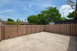 6707 NW 193rd Ln, Hialeah, FL 33015 - Photo 31