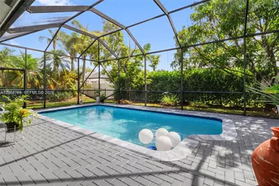 1046 SW 159th Way, Pembroke Pines, FL 33027 - Photo 27
