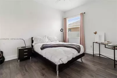 1046 SW 159th Way, Pembroke Pines, FL 33027 - Photo 15