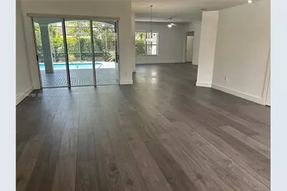 1046 SW 159th Way, Pembroke Pines, FL 33027 - Photo 21
