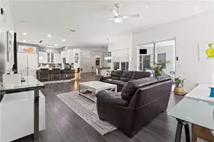 1046 SW 159th Way, Pembroke Pines, FL 33027 - Photo 9