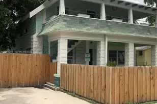 605 S J St, Lake Worth, FL 33460 - Photo 1