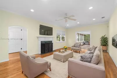 717 NE Boulevard, Gainesville, FL 32601 - Photo 3