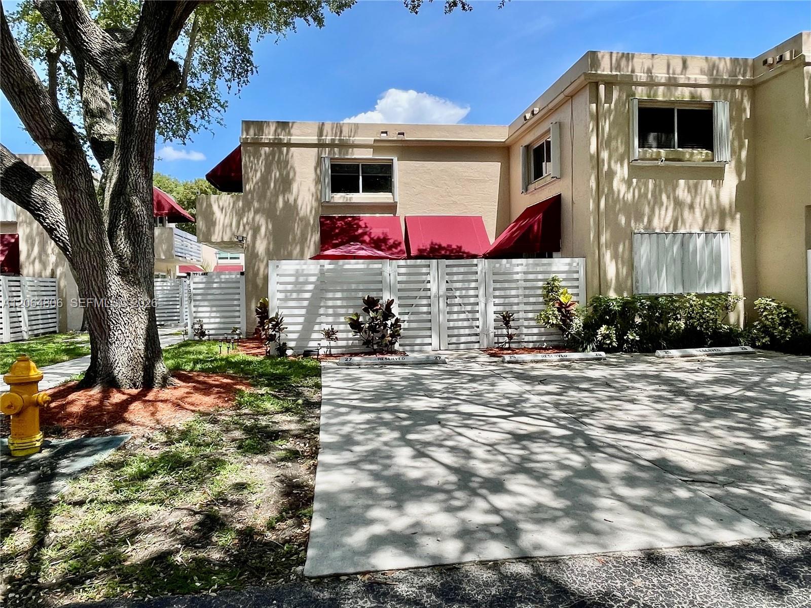 14327 SW 97th Ln - 14327 SW 97th Ln, Miami, FL 33186 Luxury Property | Jose Angel Pina