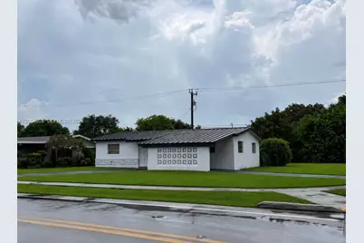 2581 NW 47th Ave #-, Lauderhill, FL 33313 - Photo 3