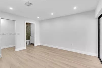 2523 W 65th St, Hialeah, FL 33016 - Photo 19