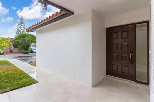 2523 W 65th St, Hialeah, FL 33016 - Photo 37