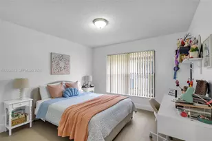 1051 Deerpath Ct, Weston, FL 33326 - Photo 19