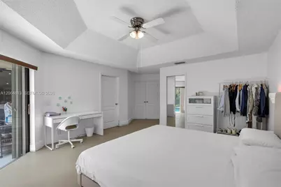 1051 Deerpath Ct, Weston, FL 33326 - Photo 25