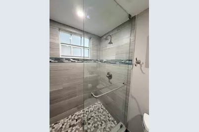 1301 NE 42nd St, Oakland Park, FL 33334 - Photo 31