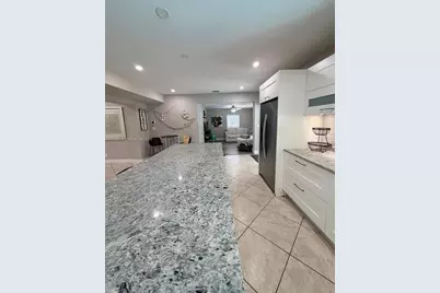 1301 NE 42nd St, Oakland Park, FL 33334 - Photo 7