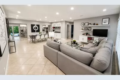 1301 NE 42nd St, Oakland Park, FL 33334 - Photo 13