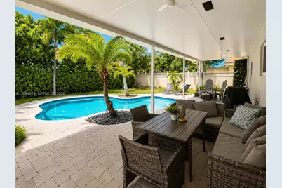 1301 NE 42nd St, Oakland Park, FL 33334 - Photo 3