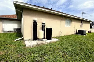 312 NE 30th, Cape Coral, FL 33909 - Photo 3