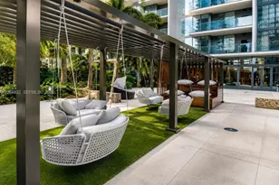 88 SW 7th St, Miami, FL 33130 - Photo 11