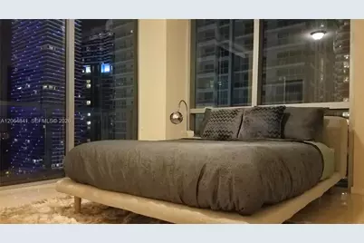 1060 Brickell Ave #2411, Miami, FL 33131 - Photo 11