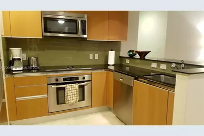 1060 Brickell Ave #2411, Miami, FL 33131 - Photo 9