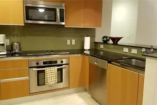 1060 Brickell Ave, Miami, FL 33131 - Photo 9