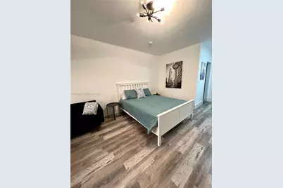 8132 Harding Ave #3, Miami Beach, FL 33141 - Photo 7