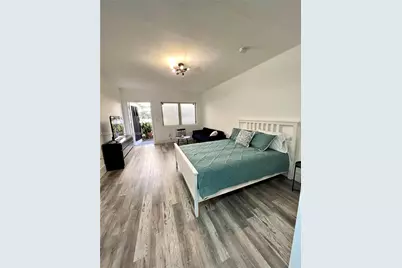 8132 Harding Ave #3, Miami Beach, FL 33141 - Photo 5