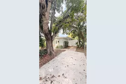 250 SW 7th St, Dania Beach, FL 33004 - Photo 29