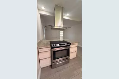 250 SW 7th St, Dania Beach, FL 33004 - Photo 13
