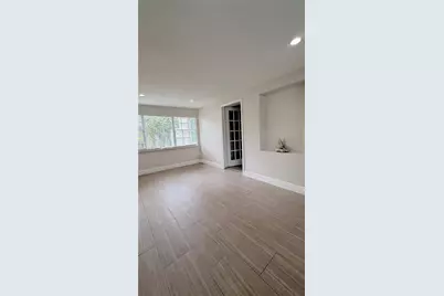250 SW 7th St, Dania Beach, FL 33004 - Photo 25
