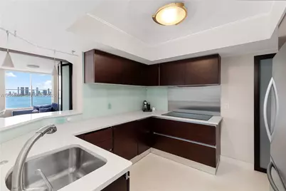 1900 Sunset Harbour Dr #2008, Miami Beach, FL 33139 - Photo 9