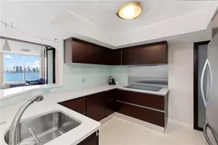 1900 Sunset Harbour Dr, Miami Beach, FL 33139 - Photo 9