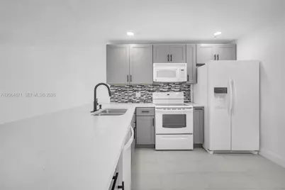 2601 NE 3rd Ct #4110, Boynton Beach, FL 33435 - Photo 3