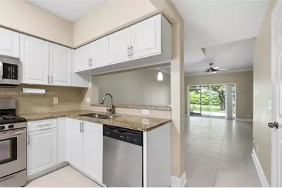 7939 Sanibel Dr, Tamarac, FL 33321 - Photo 5