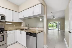 7939 Sanibel Dr, Tamarac, FL 33321 - Photo 5
